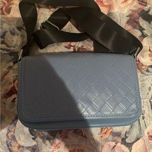 Elegant Blue Quilted Crossbody Bag